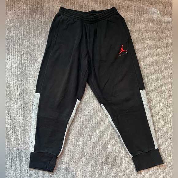 Brand Jordan Cement Joggers - Picture 1 of 4